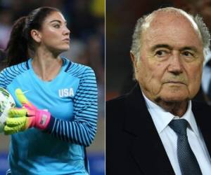 La guapa portera de la selección estadounidense y el expresidente de la FIFA, Joseph Blatter. (AFP)