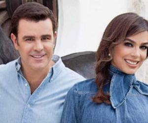 Silvia Gaytán Barragan es una cantante, actriz y bailarina profesional de ballet. A sus 47 años ha conseguido uno de los papeles más importantes en su trayectoria artística. Está casada con Eduardo Capetillo (derecha).