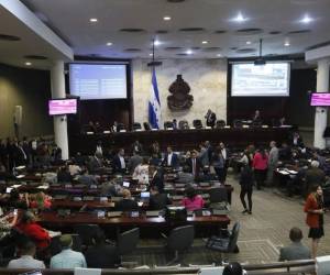 Los diputados del Congreso Nacional comenzaron la noche del miércoles la aproblación de las reformas políticas que dan vida al Consejo Nacional Electoral (CNE) y al Tribunal de Justicia Electoral (TJE). Foto: Cortesía Congreso Nacional.