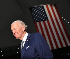 El candidato presidencial demócrata Joe Biden se va después de hablar en el Centro Nacional de la Constitución en Filadelfia, Pensilvania. Foto: Agencia AFP.