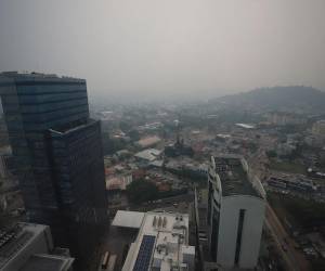 Copeco recomienda precauciones especiales para personas con enfermedades crónicas o respiratorias, así como para adultos mayores, niños y mujeres embarazadas.