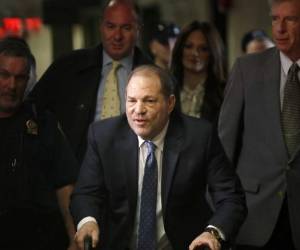 El abogado de Weinstein, Norman Effman, argumentó que debería permanecer en el entorno de máxima seguridad del Centro Penitenciario Wende, similar a un hospital, mientras recibe tratamiento por enfermedades. Foto: AP