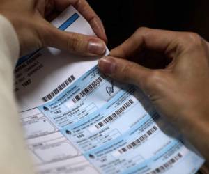 Las primarias de este domingo son entonces un gran sondeo nacional, sin margen de error, que definirá las estrategias de campaña hasta la elección definitiva. Foto AFP