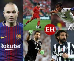 El reconocimiento individual más importante para cualquier futbolista es el Balón de Oro, premio que se entrega cada año al mejor jugador de la temporada, por la revista francesa especializada France Football de forma ininterrumpida desde 1956.A lo largo de los años han sido 58 los futbolistas que han logrado obtener dicho premio, siendo los países de Alemania y Argentina los más laureados, contando con siete balones de oro respectivamente. Se creería que quien lo ha ganado está en la lista de los mejores jugadores en la historia del futbol, sin embargo, son muchos los jugadores considerados leyendas que nunca ganaron dicho galardón y aquí te presentamos algunos de ellos. Fotos: AFP