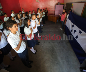 Los estudiantes en Honduras deben aprobar un examen del Himno Nacional para recibir su título en todos los niveles de formación.