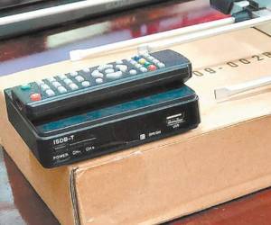 Estos son los decodificadores que se deberán instalar a los televisores análogos.
