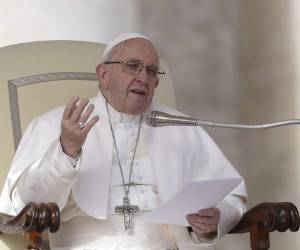 Francisco declaró que la Iglesia saldrá fortalecida de una examinación histórica de los papeles, afirmando que Pío 'fue criticado, se podría decir, con cierto prejuicio y exageración'. Foto: AP