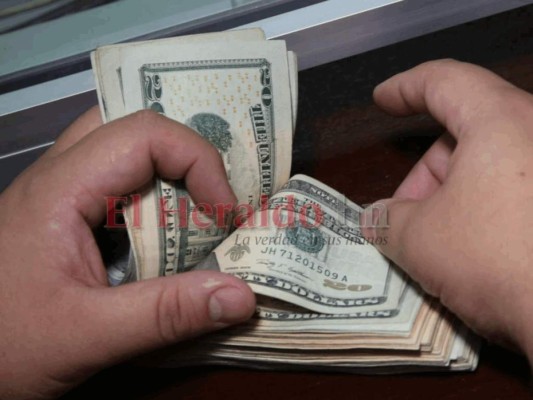 El impacto de la pandemia del covid-19 aceleró la contratación de deuda externa y se profundizará por los daños de Eta y Iota.