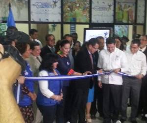 El moderno centro es respaldado a iniciativa de la primera dama, Ana García de Hernández con el fin de promover en la población hondureña una cultura de nutrición y ejercicios.