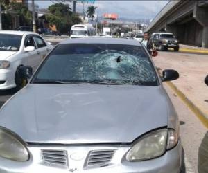 José Ramón Solórzano impactó contra el vidrio del vehículo sufriendo graves heridas.