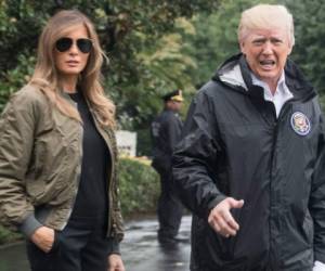 Melania salió junto a su esposo, Donald Trump, hacia el estado de Texas para mostrar su apoyo a las víctimas por las inundaciones. Foto: AFP