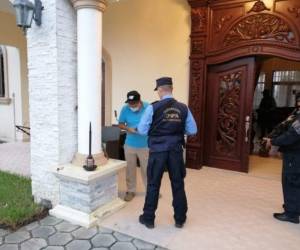 Joaquín Meléndez Bonilla cuando era arrestado en su residencia en Santa Rosa de Copán.