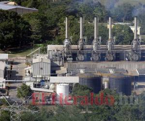 La generación de energía con búnker es la que más aporta para cubrir la creciente demanda interna de electricidad.