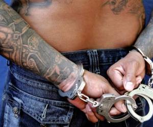Las pandillas en El Salvador tienen unos 70,000 miembros de los cuales casi 17,000 están encarcelados. Foto: Agencia AP