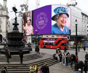Este domingo cumple 70 años en el trono, hecho sin precedentes en la monarquía británica. Foto AFP