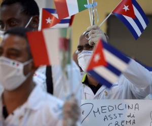 El Gobierno cubano ha negado estas críticas hacia las misiones médicas cubanas y ha calificado de feroz presión y chantaje la presión de Washington.