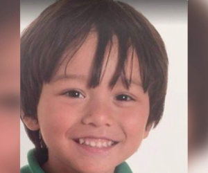 Julian Cadman, de 7 años, se encontraba en Barcelona de vacaciones junto a su madre (Foto: Twitter)