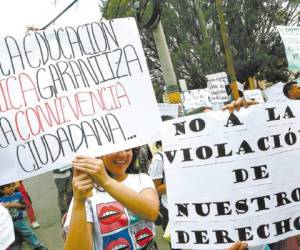 Diferentes organizaciones de la sociedad se han pronunciado a favor y en contra de la lectura de la Biblia en las escuelas. (Foto: El Heraldo Honduras)