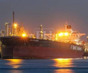 Honduras quedó salpicada por la llamada “Flota Oscura” luego de que al menos 12 embarcaciones que portaron su bandera fueran vinculadas a operaciones para evadir controles internacionales. Conozca los barcos uno a uno