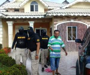 Osmín Edilberto Herrera Jiménez fue arrestado el pasado miércoles en esta lujosa casa en Tocoa, Colón. Foto: Cortesía ATIC.