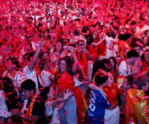 Madrid estalló de alegría con el gol de Ferrán Torres en el minuto 106, que derrotó a Argentina en la final del Mundial 2026. Fue una capital volcada con el equipo de Luis de la Fuente, que brindó otro triunfo histórico al fútbol nacional. Otras ciudades del país también se volcaron a la fiesta deportiva.