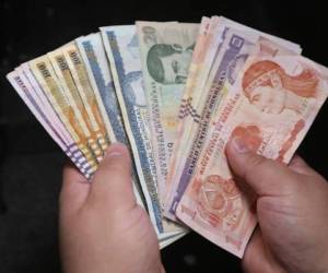 Junio es el mes de 2024 con una mayor depreciación de la moneda nacional al haber registrado una variación de 24.6867 a 24.7436 lempiras por dólar