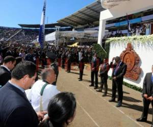 La toma de posesión se haralizado en el estadio Nacional en Tegucigalpa, este año también se estaría llevando en ese lugar.