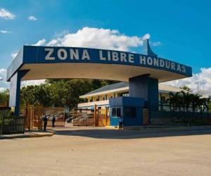 La mayoría de empresas Zoli operan en Cortés en un parque industrial en el que se encuentran maquilas así como organizaciones orientadas a los rubros de servicio y comercio.