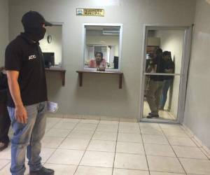 Agentes de ATIC y fiscales del Ministerio Público hicieron una inspección a inicios de septiembre en la sede de la Alcaldía de Yoro.