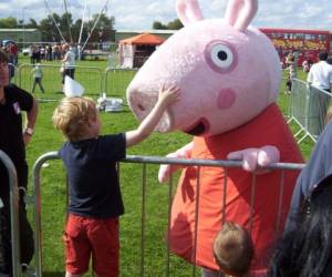 Peppa Pig 'ha tomado un cariz subversivo' y su popularidad 'viral'.