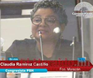 La diputada Claudia Ramírez planteó que se deben de transmitir los anuncios tres veces al día.
