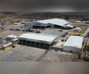 Su moderno diseño y tamaño lo hará funcionar como un centro logístico para recibir y despachar materias primas y productos importados desde el Puerto Henecán y países vecinos.