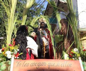Las ceremonias recordaron la entrada triunfal de Jesucristo a Jerusalén, uno de los momentos más representativos del calendario litúrgico católico.