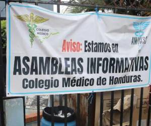 Subrayó que la atención médica no puede esperar, ya que cada consulta y procedimiento representa una necesidad urgente para miles de personas.