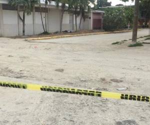 La mujer habría sido interceptada por un sicario, que tras cometer el crimen se dio a la fuga.