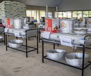 Los nuevos kits de cocina industriales mejoran la preparación de la merienda escolar.