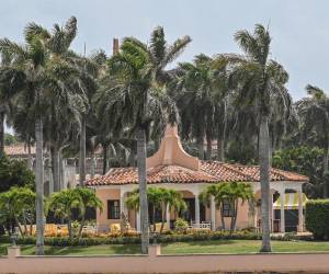 La residencia Mar-a-Lago de Florida, Estados Unidos fue allanada por investigadores del FBI el pasado lunes -8 de agosto-.