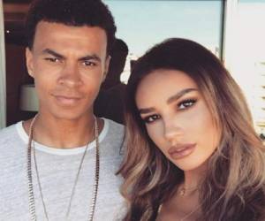 El mediocampista inglés Dele Alli junto a su actual novia, la modelo Ruby Mae. Foto: Inatagram/Ruby Mae.