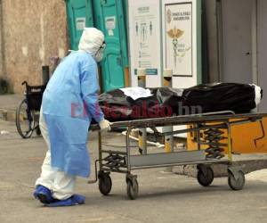Los principales hospitales del país son los que registran más muertes por covid-19. Foto: Marvin Salgado/EL HERALDO