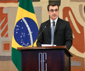 El Ministro de Relaciones Exteriores, Carlos França.