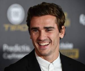 El club rojiblanco defiende que el club azulgrana contactó con el jugador antes de pagar la cláusula y busca una sanción para ambos. Foto AFP