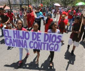 Unos 100 infantes participaron en la actividad religiosa. Foto: David Romero / EL HERALDO.
