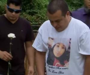 El hondureño Manuel Gámez pudo estar el día en que sepultaron a su hija Heydi.