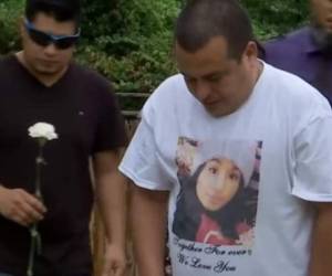 El hondureño Manuel Gámez pudo estar el día en que sepultaron a su hija Heydi.
