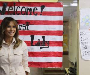 La primera dama de Estados Unidos, Melania Trump, visitará de nuevo a los niños migrantes. (AFP)