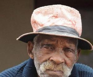 Nacido el 8 de mayo de 1904, Fredie Blom tuvo esta larga existencia 'por gracia de Dios', dijo a la AFP hace algunos meses.