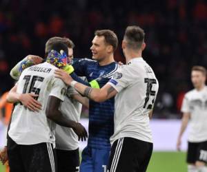 Celebración de los jugadores de Alemania tras el triunfo ante Holanda en la fase de clasificación de la Eurocopa 2020. Foto:AFP