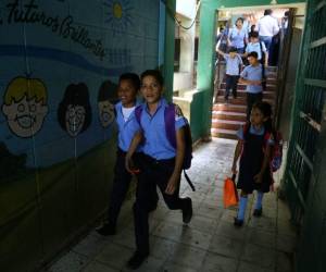 Los alumnos del centro educativo están listos para comenzar la batalla por el ambiente. Foto: Emilio Flores / EL HERALDO.