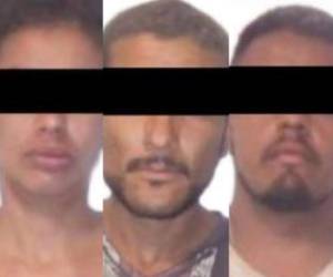 Los tres detenidos fueron identificados únicamente como Juan Carlos “N”, Gabriel “N” y Dora 'N'.