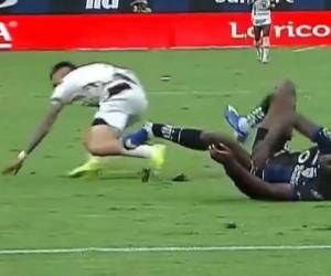 El partido entre Independiente del Valle y Mushuc Runa quedó marcado por la grave lesión del jugador Jean Pierre Arroyo tras una fuerte entrada en el segundo tiempo. Cuadro a cuadro de lo que sucedió.